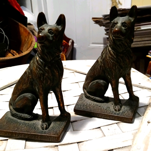Marked Chief Of Police Other - 🦅🚜ANTIQUE PAIR OF GERMAN DOGS🚜 🐕 🛷RARE🐶FIRE🔥SALES!! 🦮 🐕‍🦺 🐩 🐕